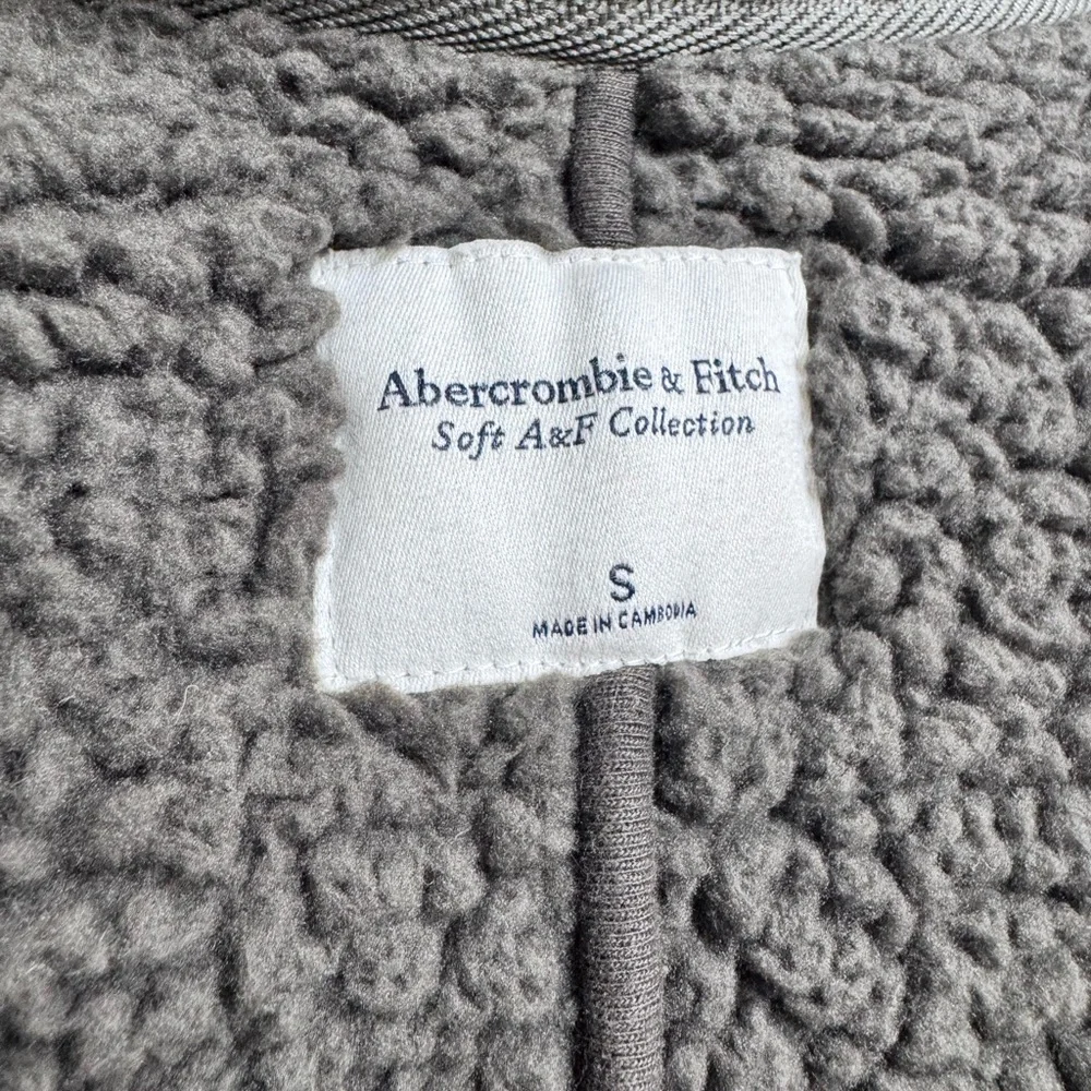 Abercrombie & Fitch Sherpa Nylon Snap Up Jacket, Size Small, Teddy coat, Green - Picture 12 of 15